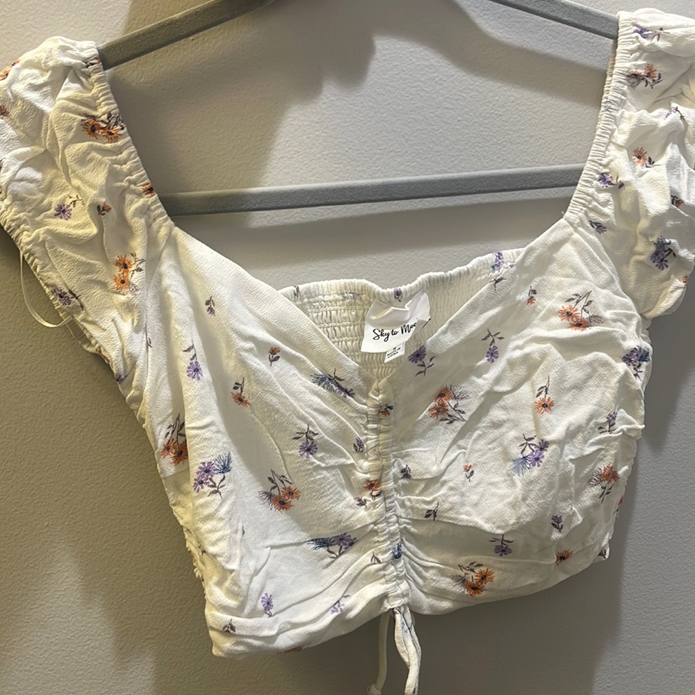 White floral cropped top